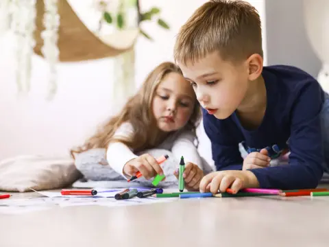 10-latek z SI: Jak zrozumieć i wspierać dziecko?