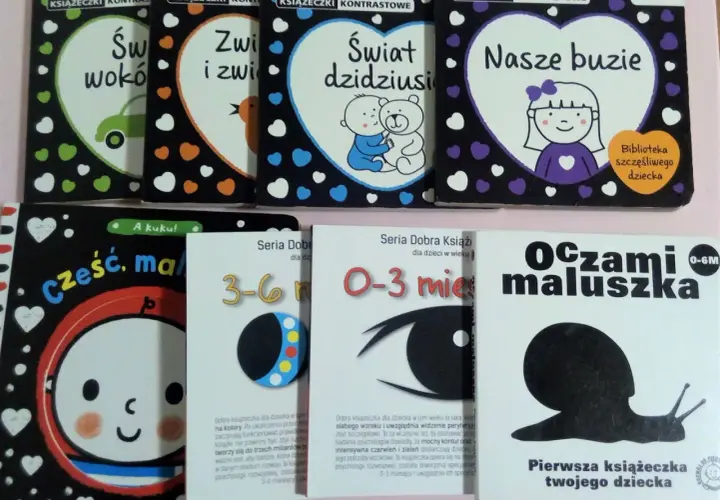 Książeczki kontrastowe dla niemowlaka: "Świat wokół", "Zwierzęta i gwiazdy", "Świat dzidziusia", "Nasze buzie", "Cześć, maluszku", "3-6 miesięcy", "0-3 miesięcy", "Oczami maluszka".