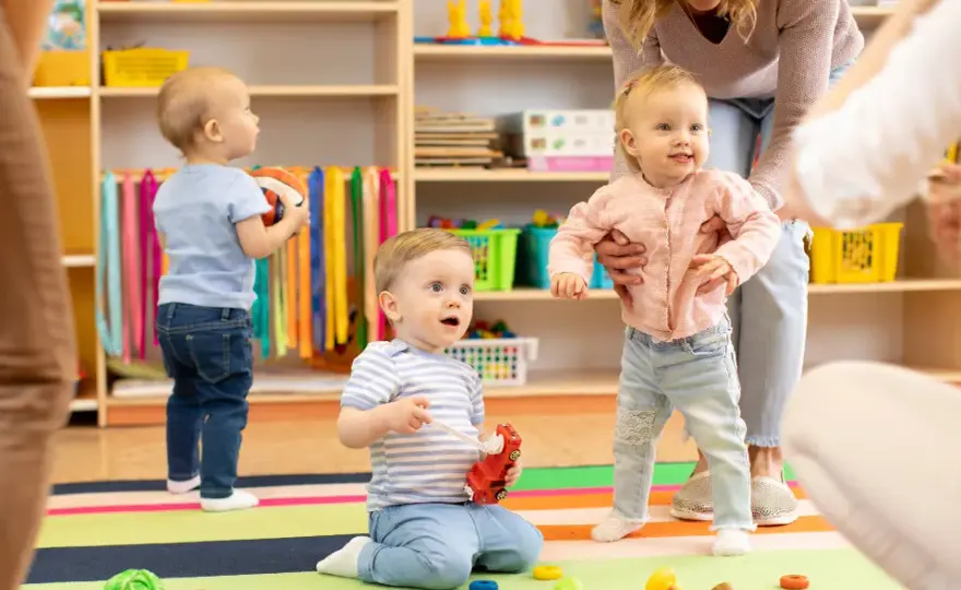 Opiekunka w żłobku: Kurs Jak zdobyć kwalifikacje i pracę?