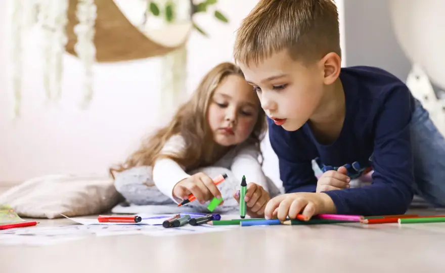 10-latek z SI: Jak zrozumieć i wspierać dziecko?
