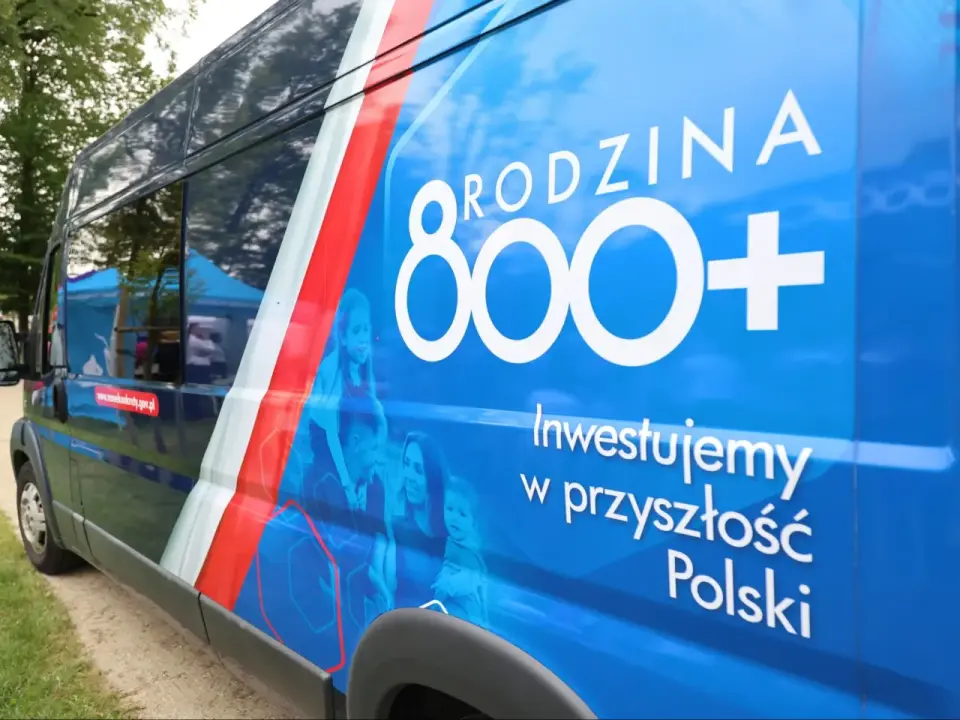 Likwidacja 800 plus - co naprawdę grozi rodzinom?