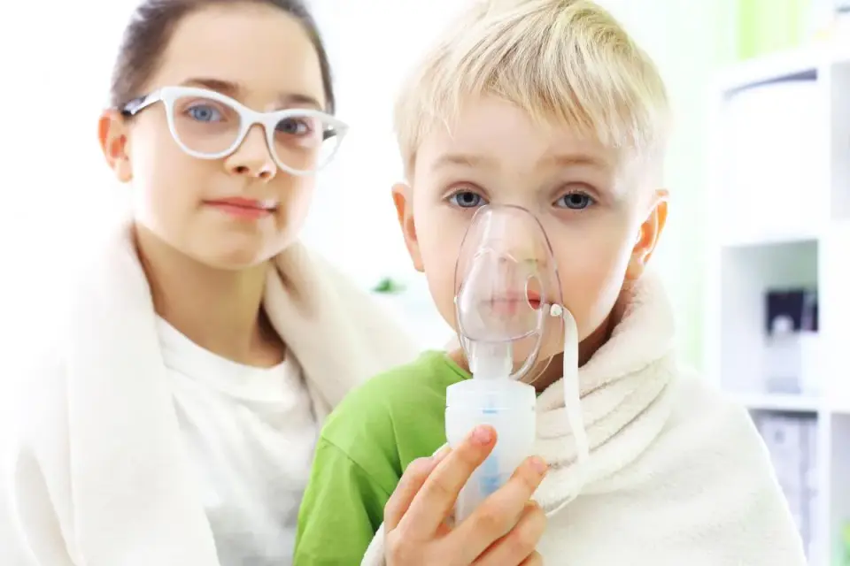 Inhalacja z soli fizjologicznej u dziecka - jak robić ją dobrze?